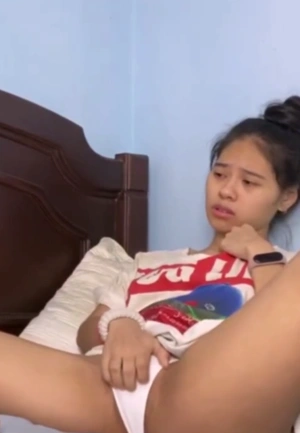 Gak Dapat Jatah Dari Ayang, Terpaksa Colmek Sambil Nonton Bokep